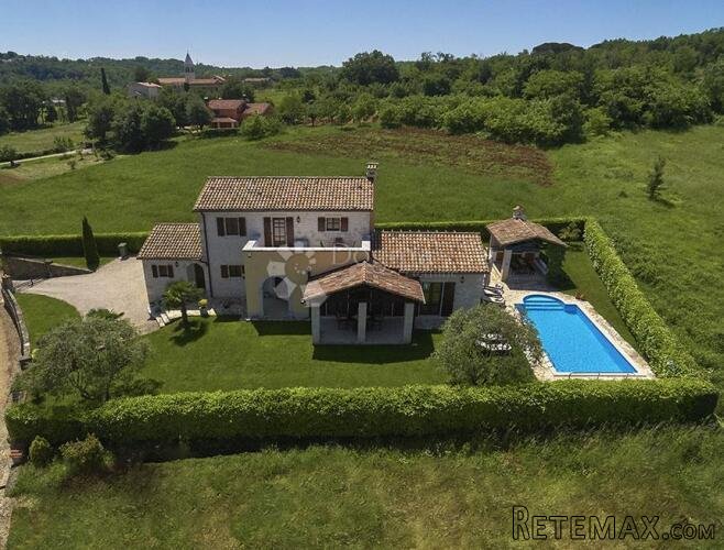 PREKRASNA KAMENA VILLA S BAZENOM SA PANORAMSKIM POGLEDOM! - 2