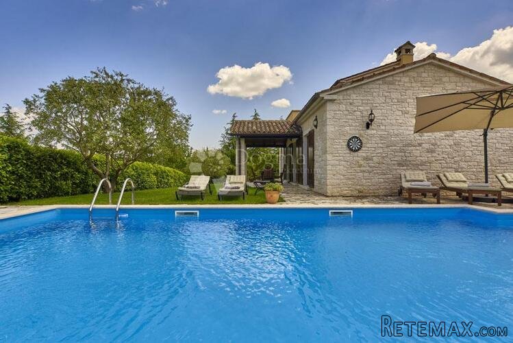 PREKRASNA KAMENA VILLA S BAZENOM SA PANORAMSKIM POGLEDOM! - 3