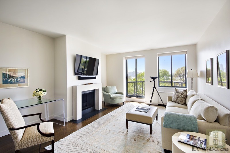 1 bedroom Apartment For Sale: 167 PERRY..
