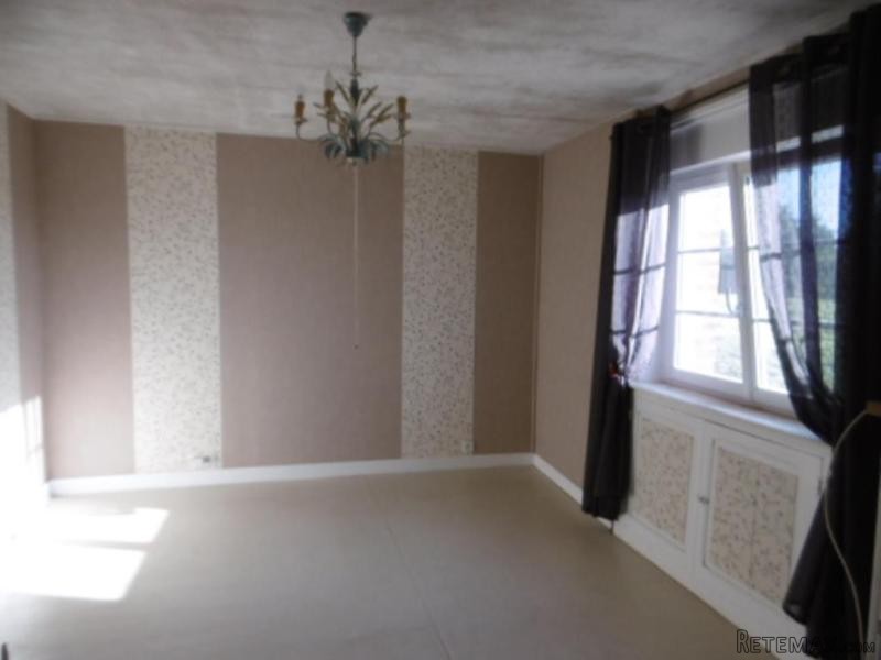Semi-Detached French House - 2