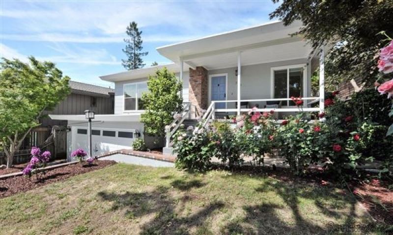 3 Bedrooms - Property - CA - For Sale