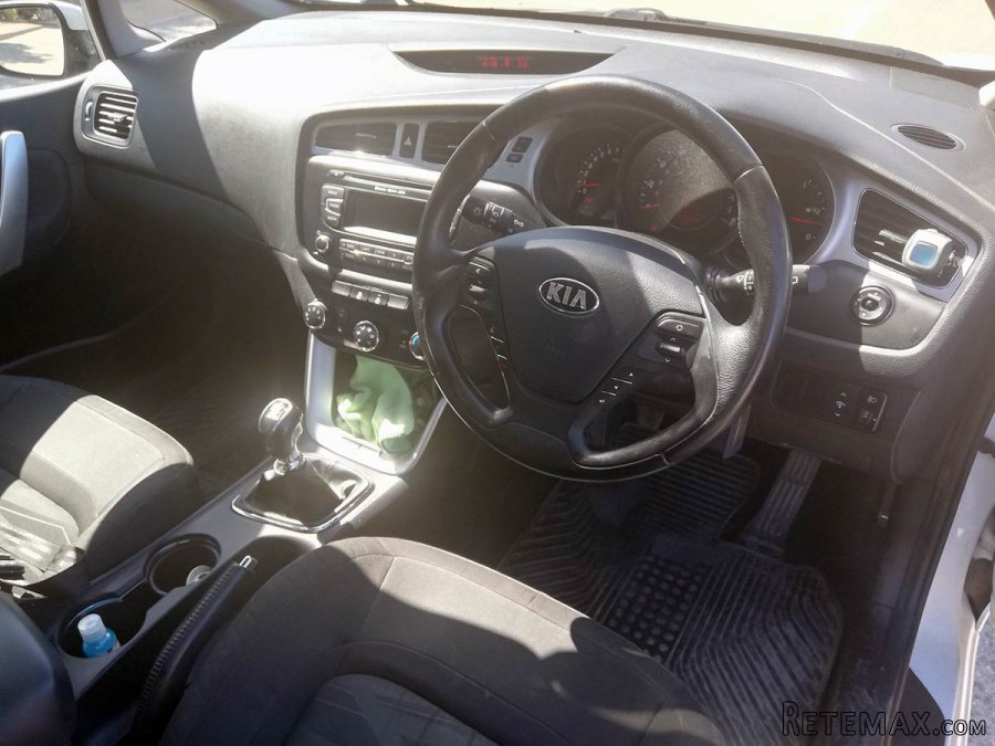 Kia Ceed 1.4 - 8