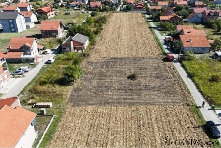Prodajem plac u Borci