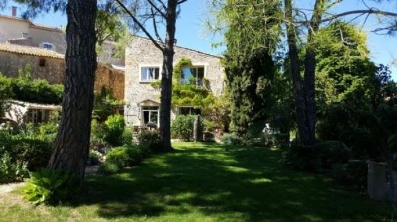 Superb Stone Home With 6 Bedrooms and.. - 2