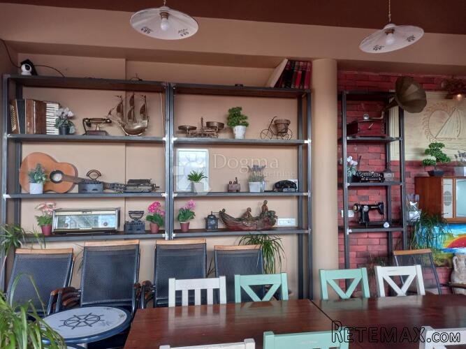 PRODAJE SE KOMPLETNO OPREMLJEN BISTRO / RESTORAN – ZATON - 2