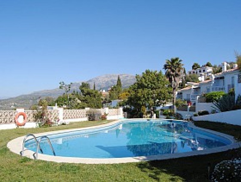 Semi-Detached For Sale in Competa..