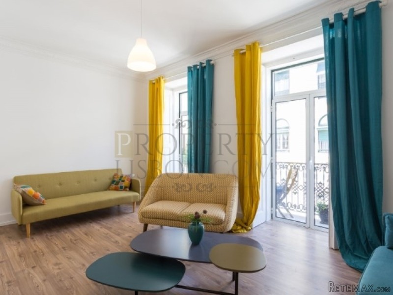 T4 Lisbon Apartment for Sale, Principe..