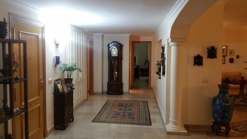 5 bedroom Apartment - 2
