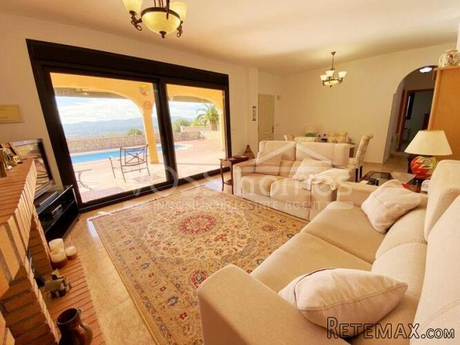 NEW & EXCLUSIVE TO VOSS HOMES - A beautifully maintained.. - 11