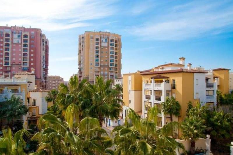 2 Bedroom 1 Bathroom Apartment In.. - 2