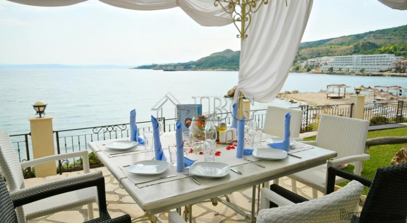 Furnished apartments with SEA View..