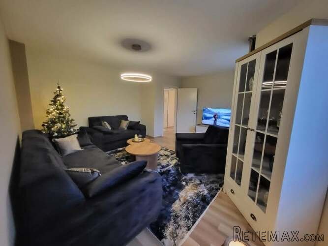 LUXUZNO OPREMLJEN TROSOBNI APARTMAN CAZIN NAJAM STAN NA DAN - 2