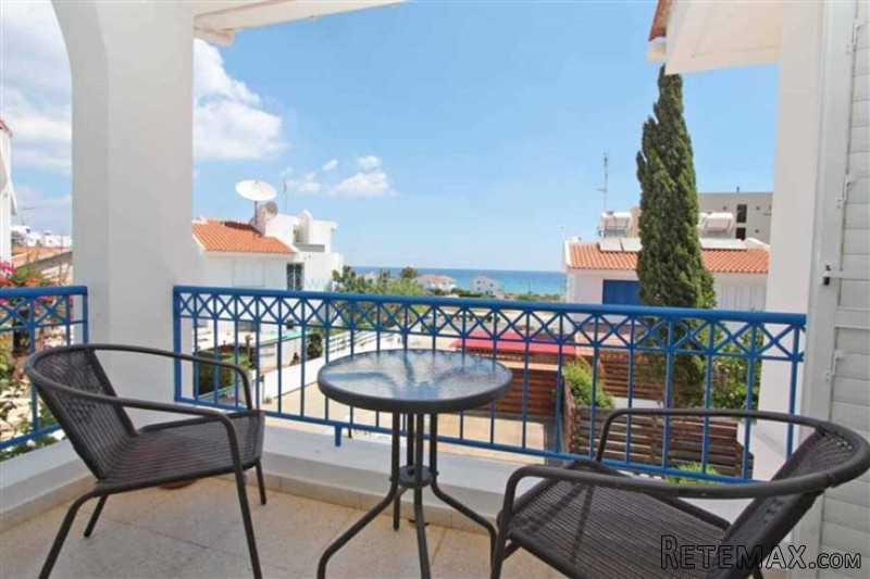 House Detached - For Sale - 3 Bedrooms - 2