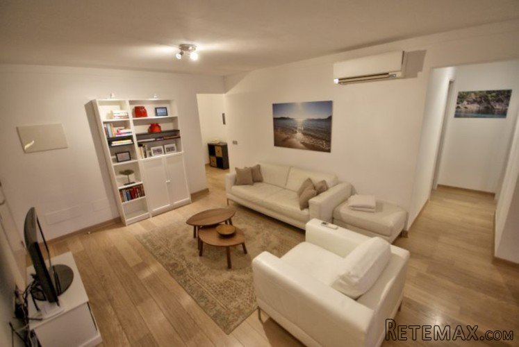 Luxurious penthouse just at the back of the Hotel Illa.. - 4