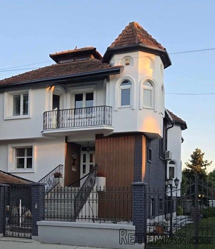 Retka prilika-prodaja kuce u Novom Sadu