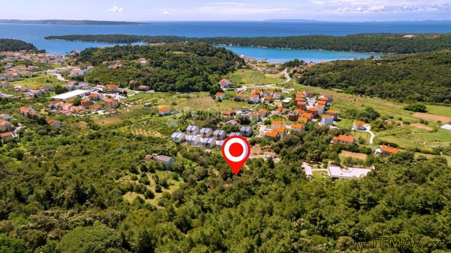 Samo kod nas! Atraktivno građevinsko zemljište 3150m2 u Pali
