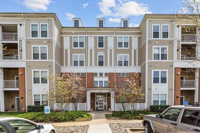 2 bedroom Apartment For Sale: 101..