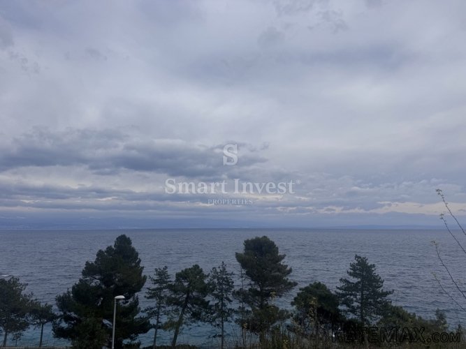 MOŠĆENIČKA DRAGA, zemljište uz more