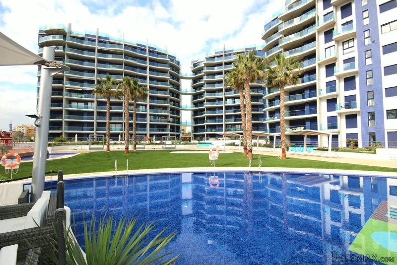2 bedroom, 2 bathroom Apartment, (build..