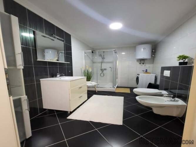 LUXUZNO OPREMLJEN TROSOBNI APARTMAN CAZIN NAJAM STAN NA DAN - 7
