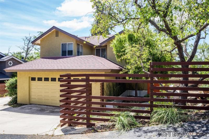 3 bedroom House For Sale: 3440 Manzana.. - 2