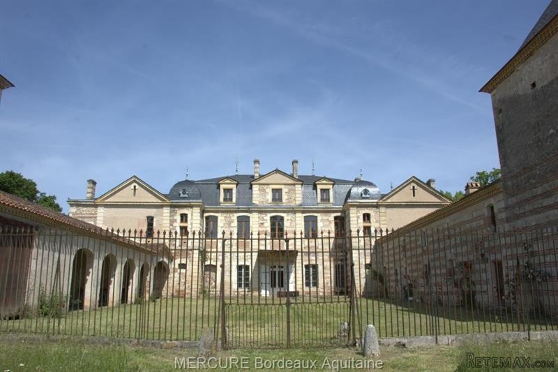11 bedroom Castle For Sale: 47320..