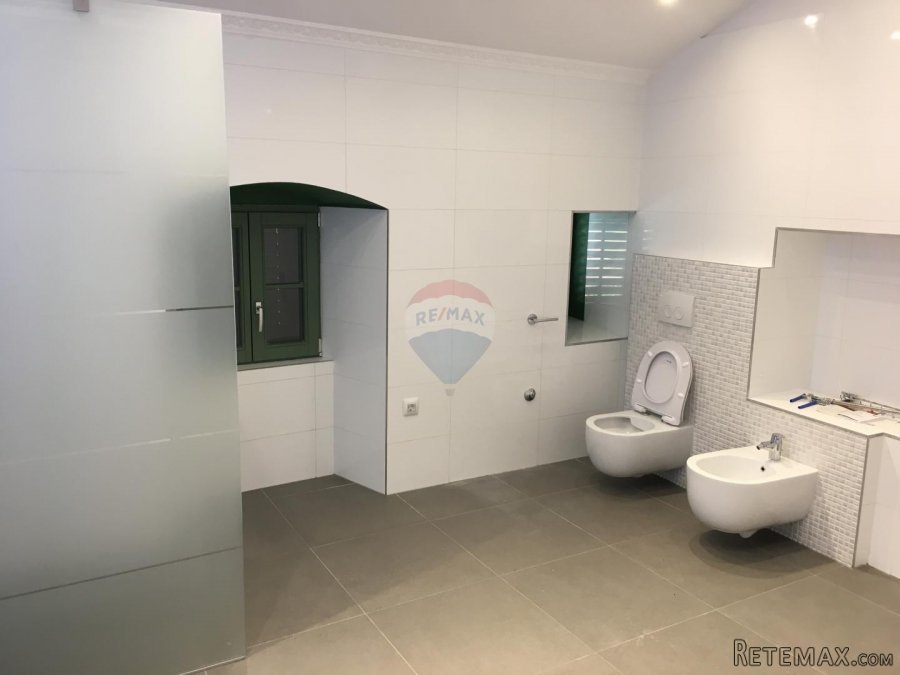OPATIJA- strogi centar, dvoetažan stan 185 m2, 2. red od mo - 10