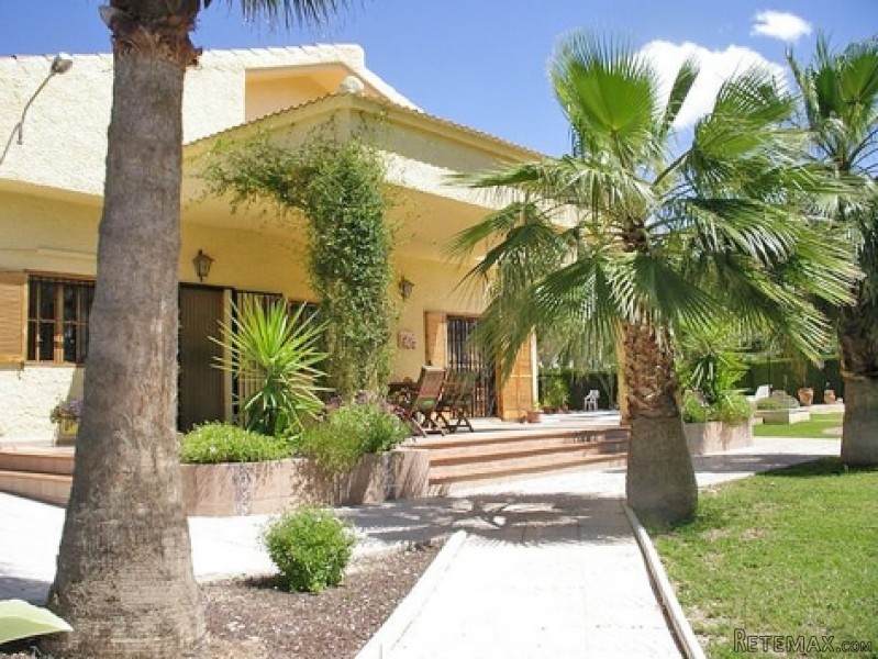 Albatera - Spacious Detached Villa For.. - 2