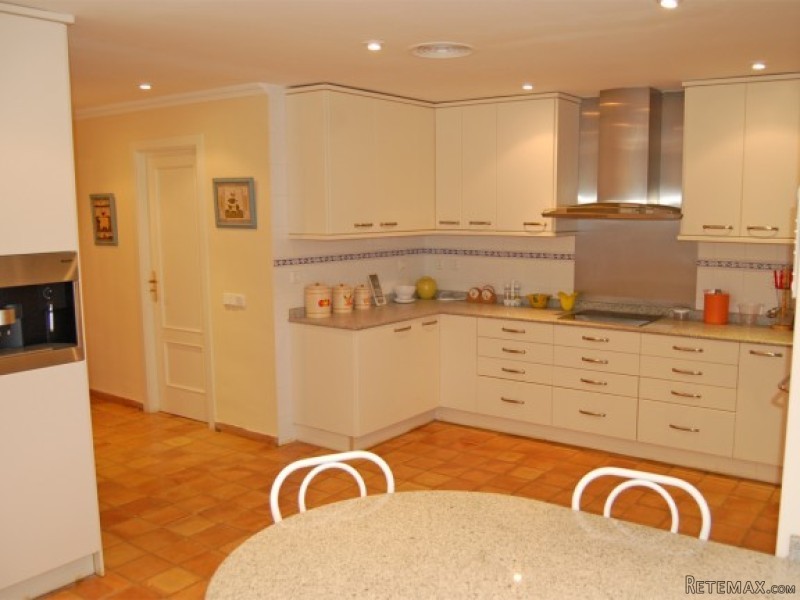 Semi-Detached House In An Exclusive.. - 2