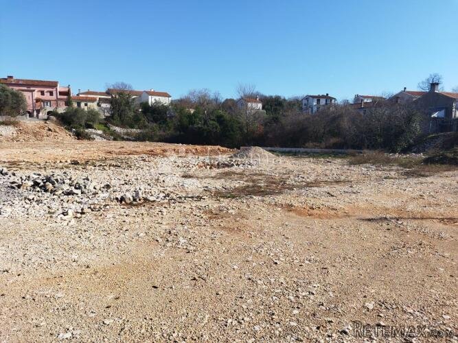 ZEMLJIŠTE ZA INVESTICIJU - MALINSKA - 2