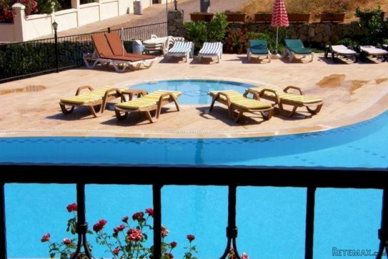 2 bed apartment for sale