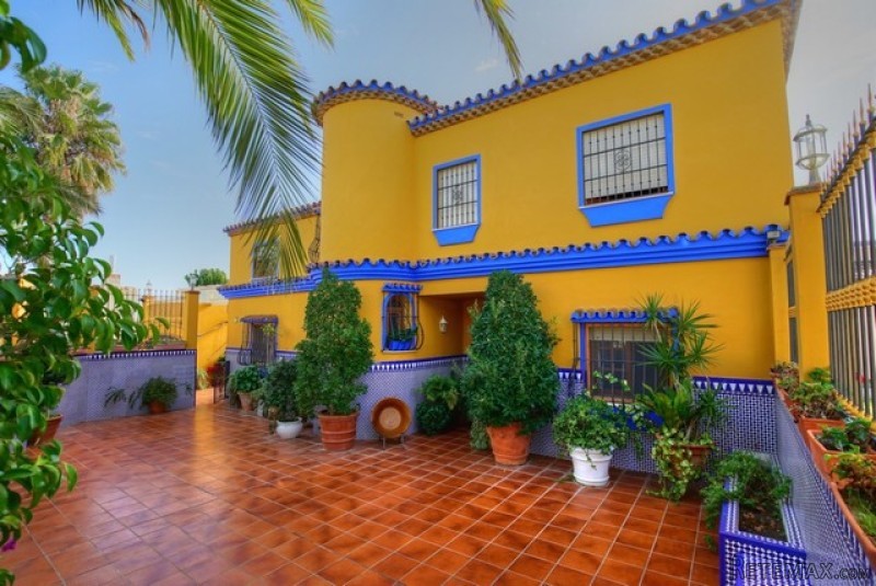 5 Bedrooms - House - Malaga - For Sale
