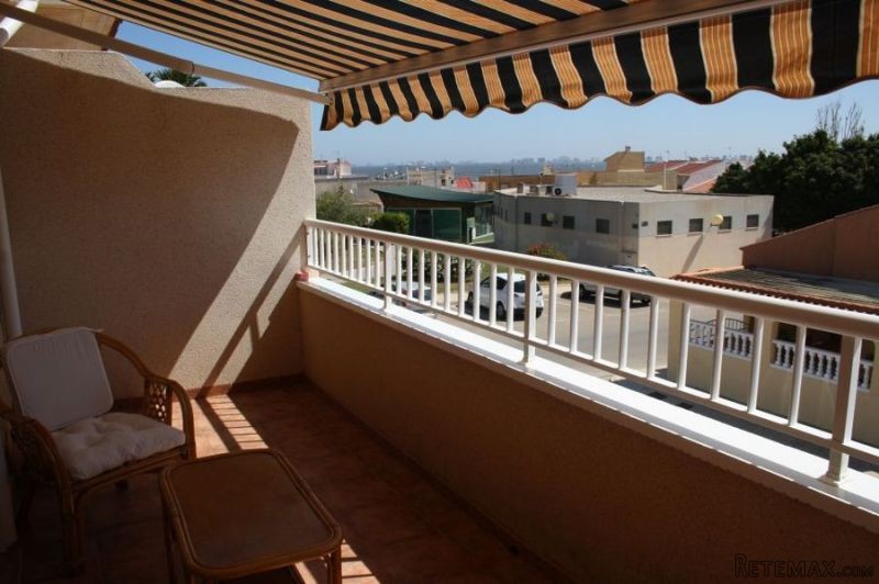 Townhouse for sale in Los Nietos - 2