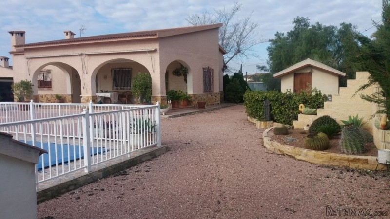 4 Bed With Tennis Court In Elche
