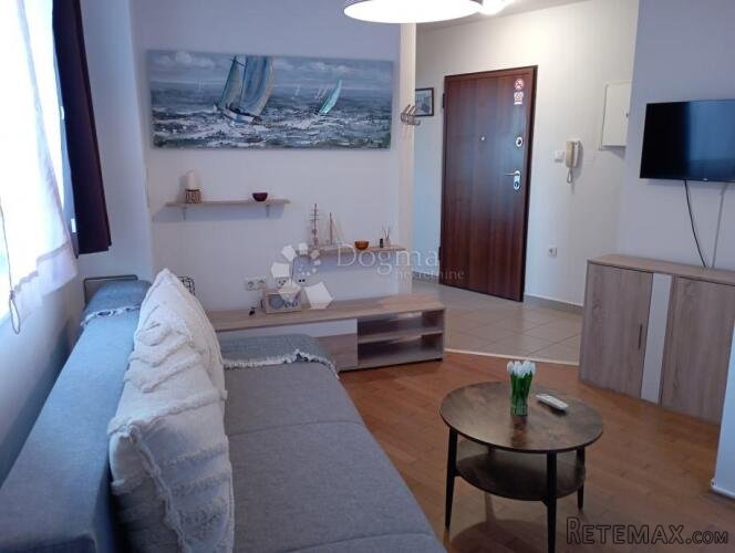 Apartman Krk, 43 m2 sa terasom, vrtom i pogledom na more - 2