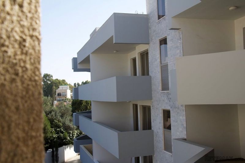 3 BEDROOM APARTMENT IN STROVOLOS