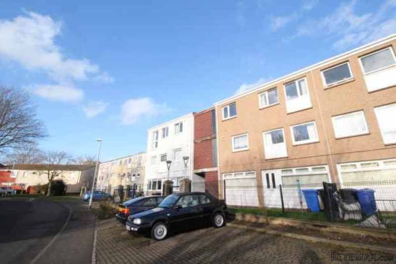 2 bedroom, Flat house for sale