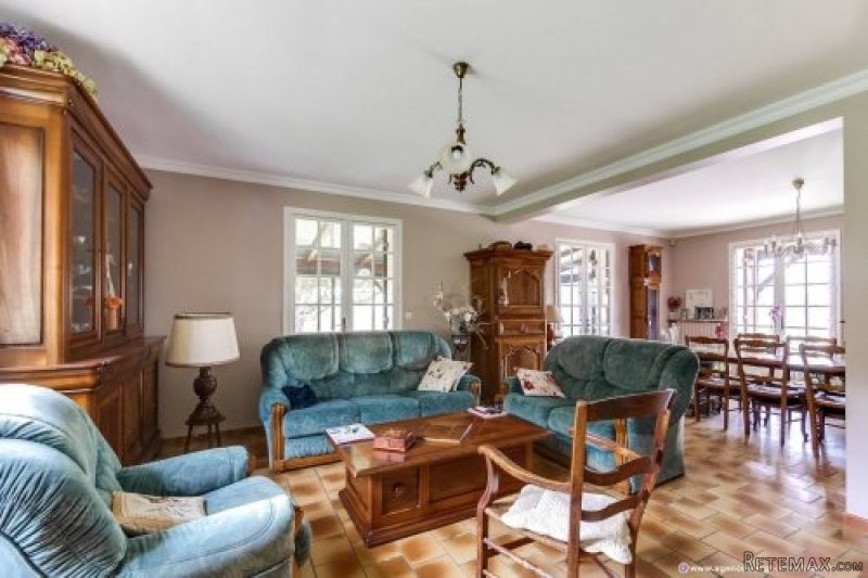 6 Beroom Villa Set On 1.6 Hectares Of.. - 2