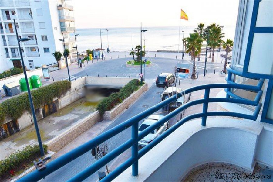 A 20 metros de la playa del Arenal en Calpe, en la zona..