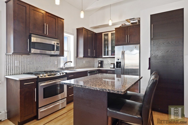 2 bedroom Apartment For Sale: 584 20TH.. - 2