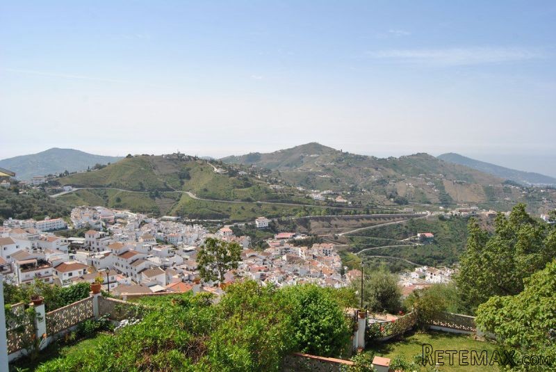 Semi-Detached For Sale in Competa.. - 2