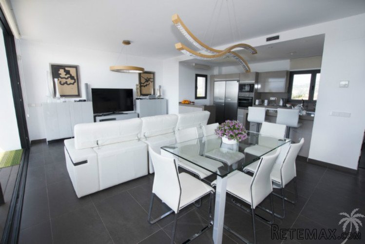 This modern villa with views to the sea, mountains and.. - 3