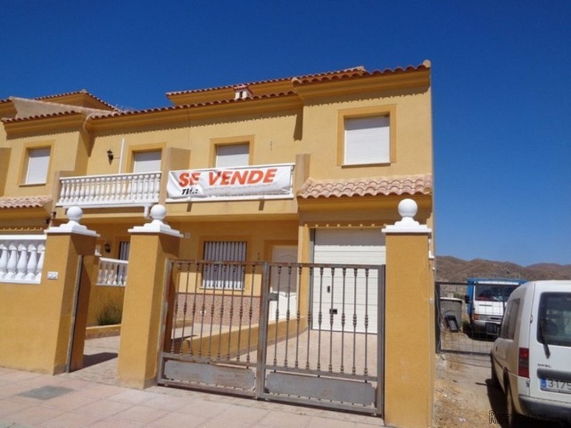 Town House / Village House in Arboleas