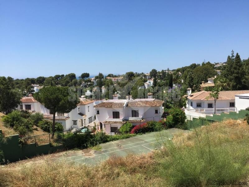 Plot/land For Sale In Calahonda, Mijas..