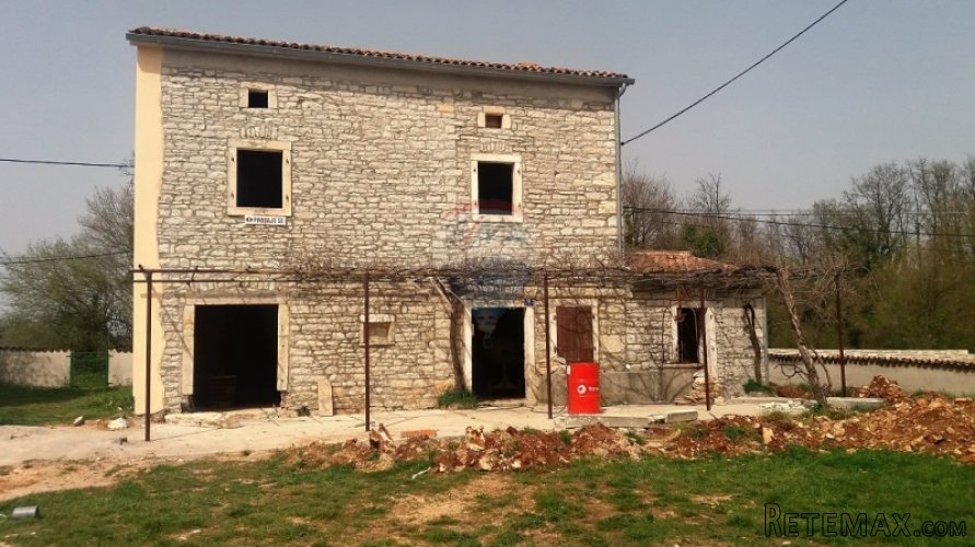 ISTRA, KAMENA KUĆA U REKONSTRUKCIJI, 200 M2, 10 KM OD MORA