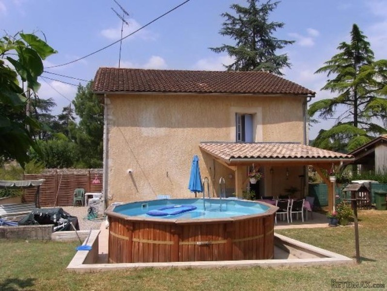 Just A Few Minutes Drive From Eymet A..