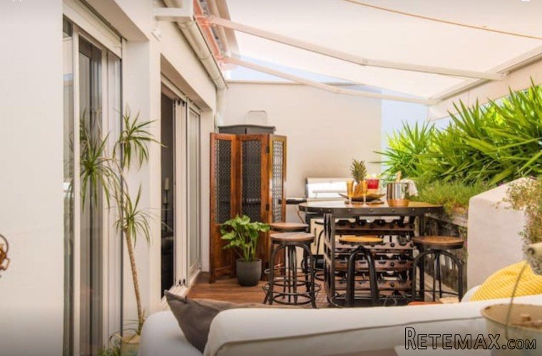 Fantastic duplex penthouse, all renovated and located in.. - 2