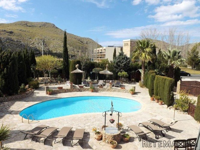 For sale villa refurbished some 15 years ago. Located in.. - 2