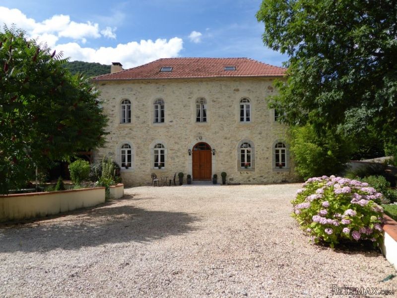 Fully Renovated Convent In The Heart Of.. - 2
