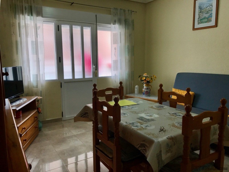 3 bedroom, 1 bathroom Apartment, (build.. - 2